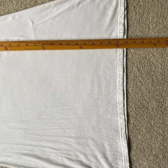 Buttercream off-white flowy tank size medium - Picture 3 of 5